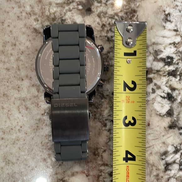 Diesel watch. - Picture 3 of 5